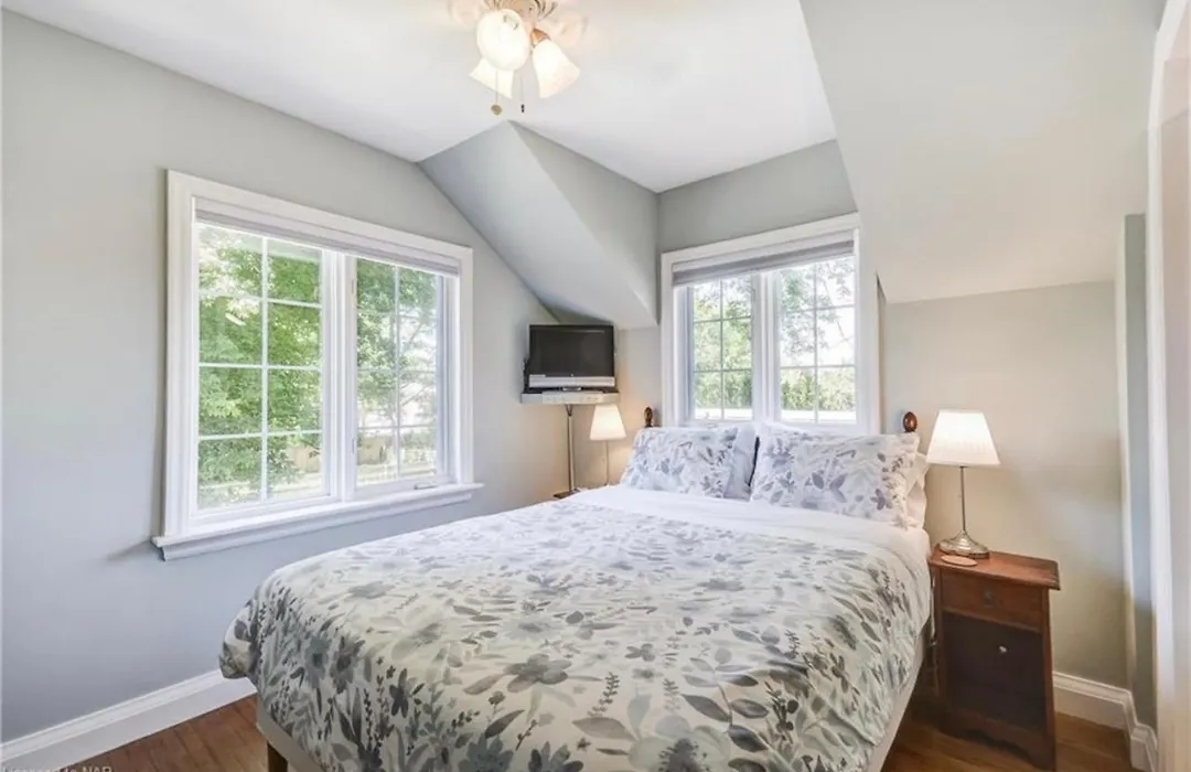 Matisse B&B-1